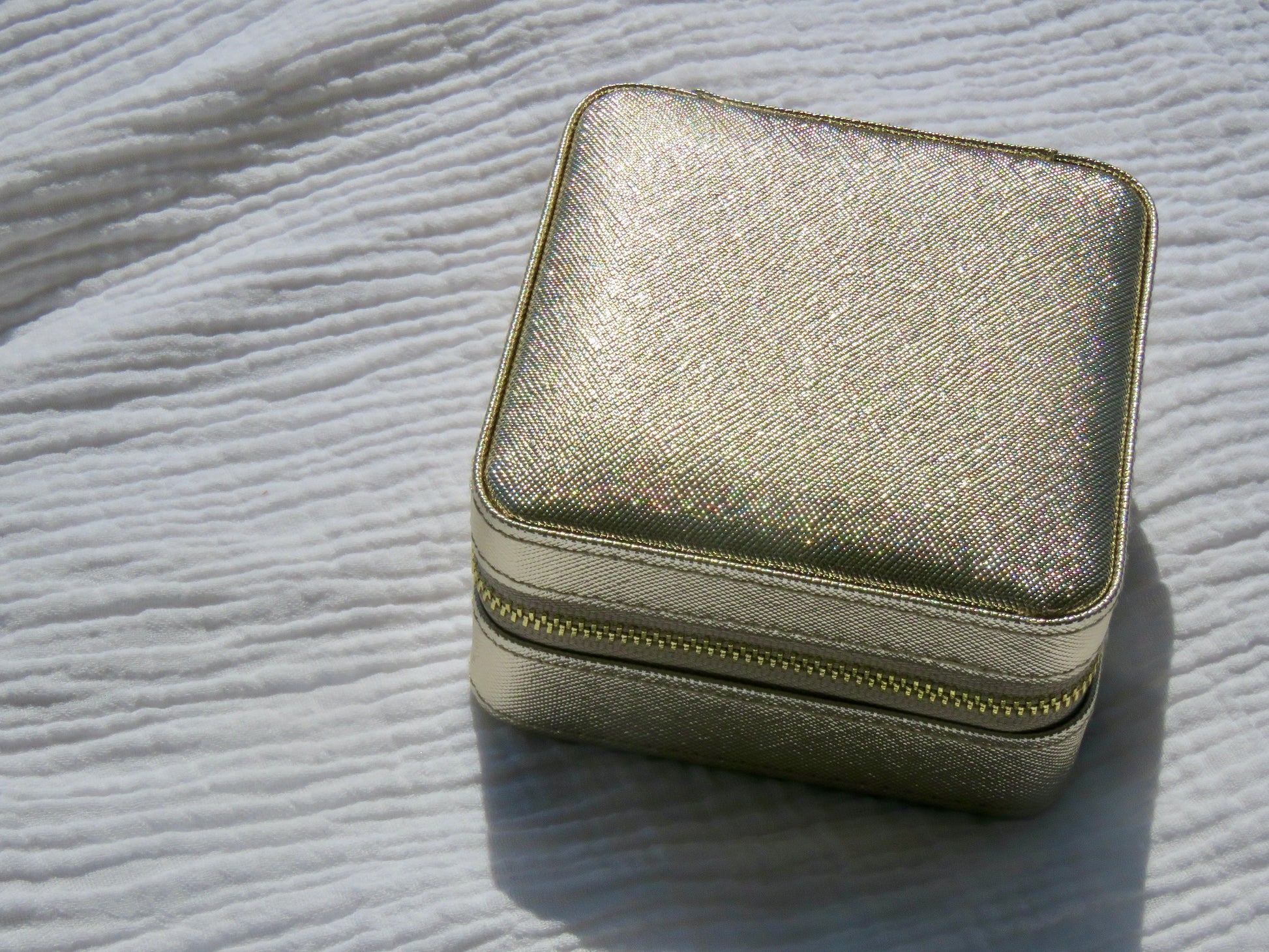 Boite à bijoux dorée Jelac